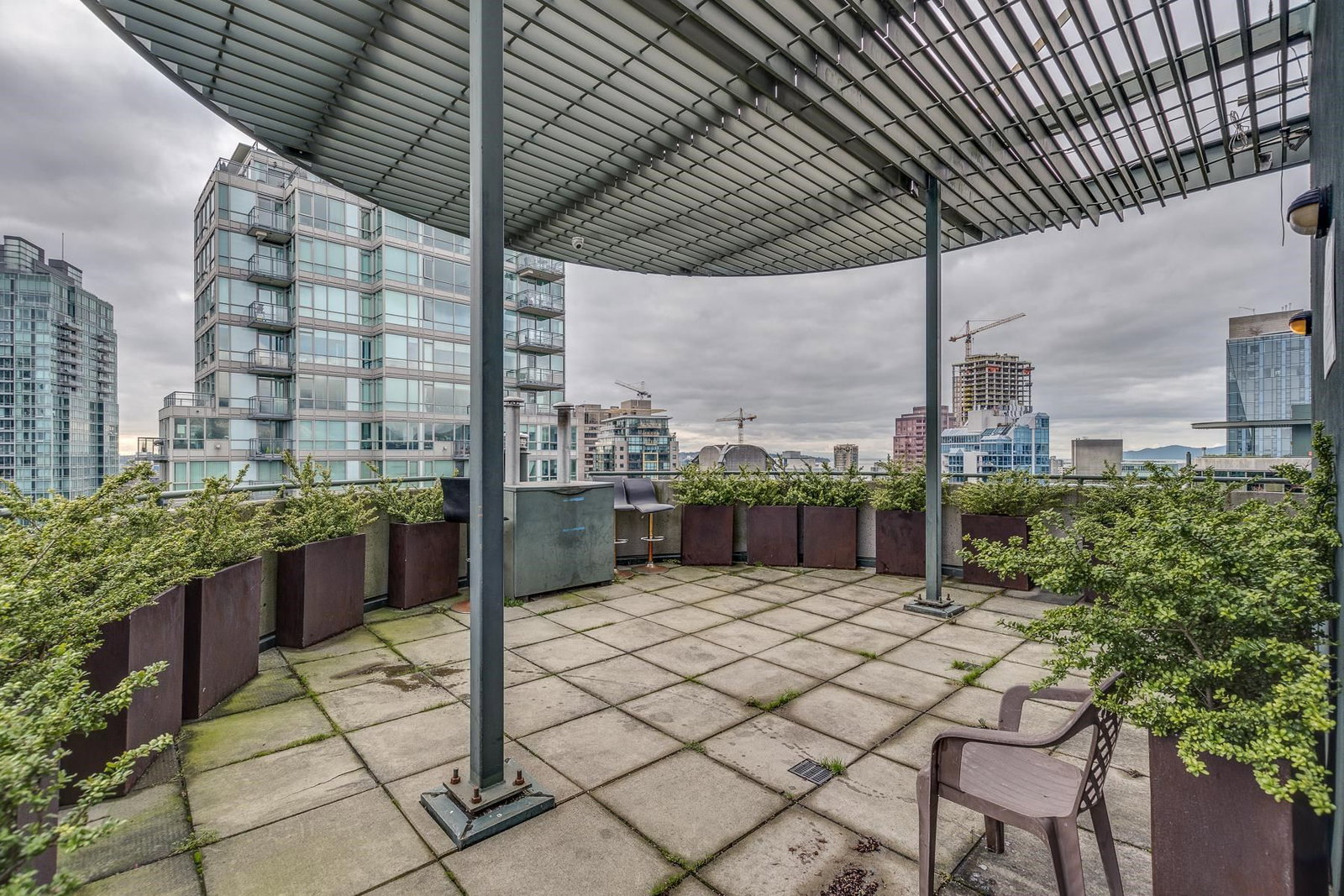 Listing Image 18