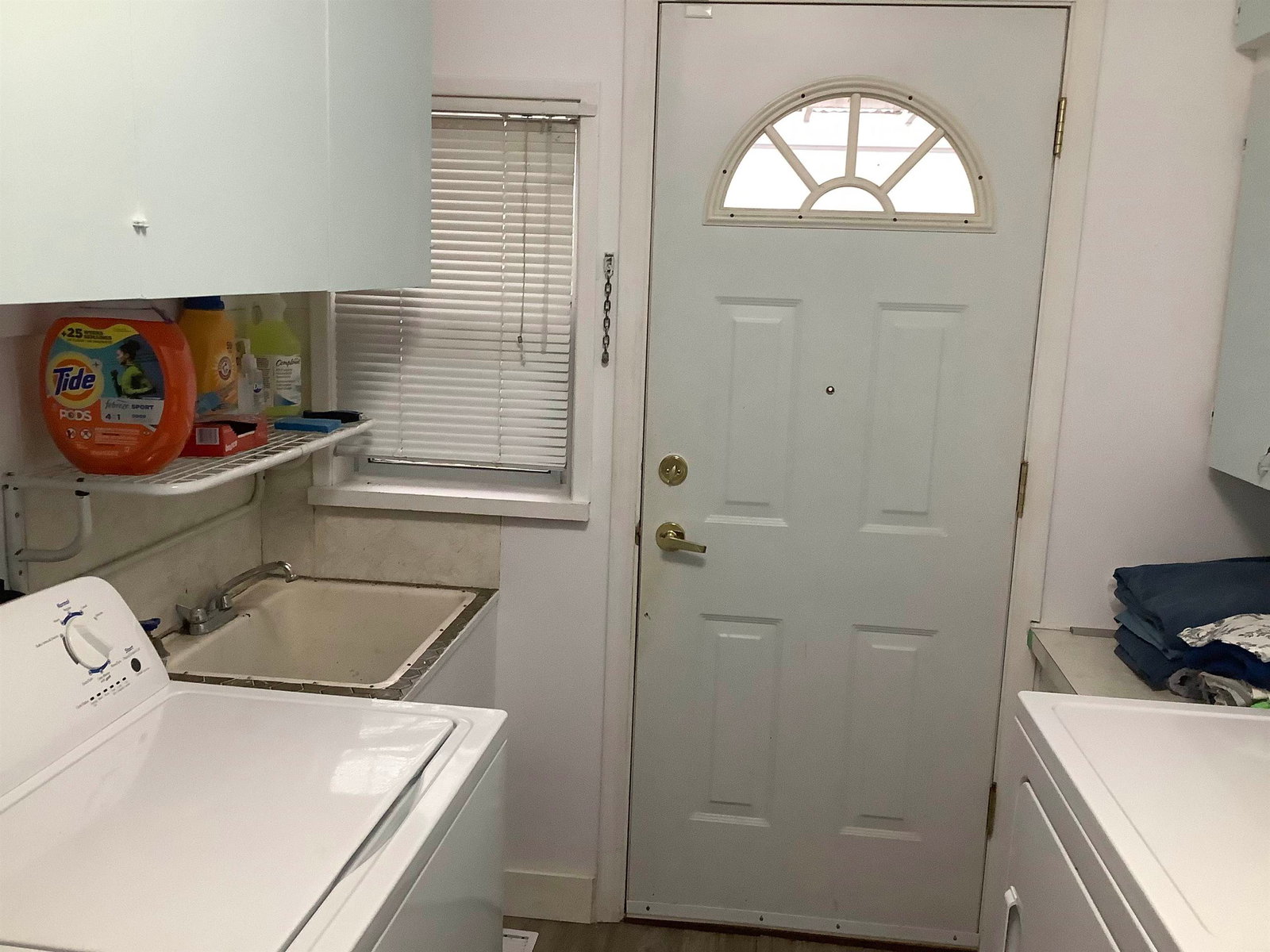 Listing Image 18