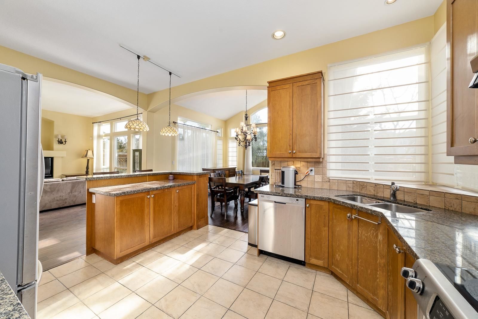 Listing Image 14