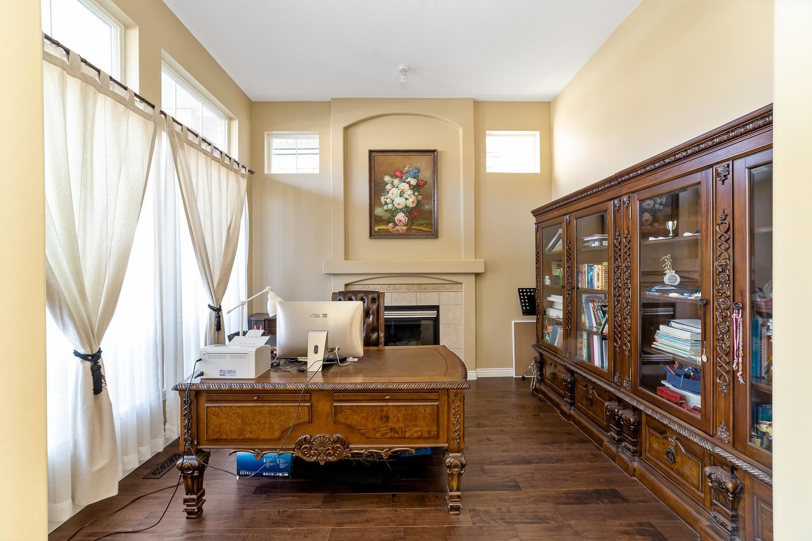 Listing Image 6