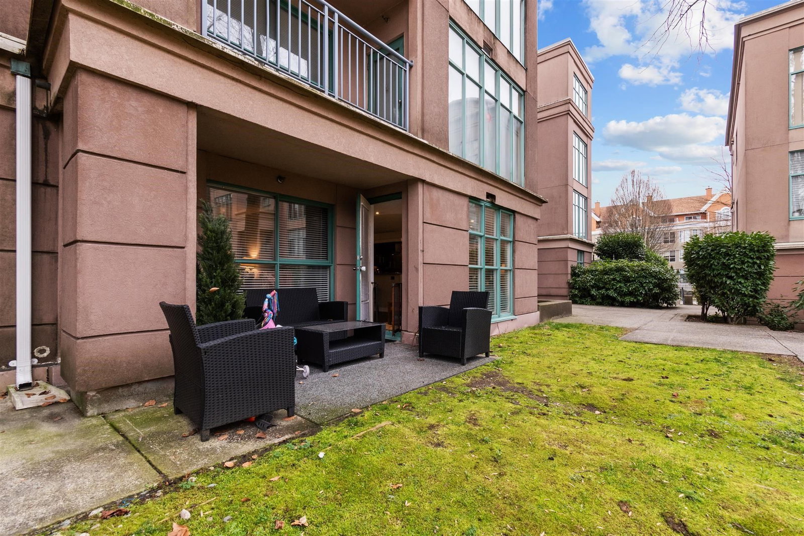 Listing Image 16