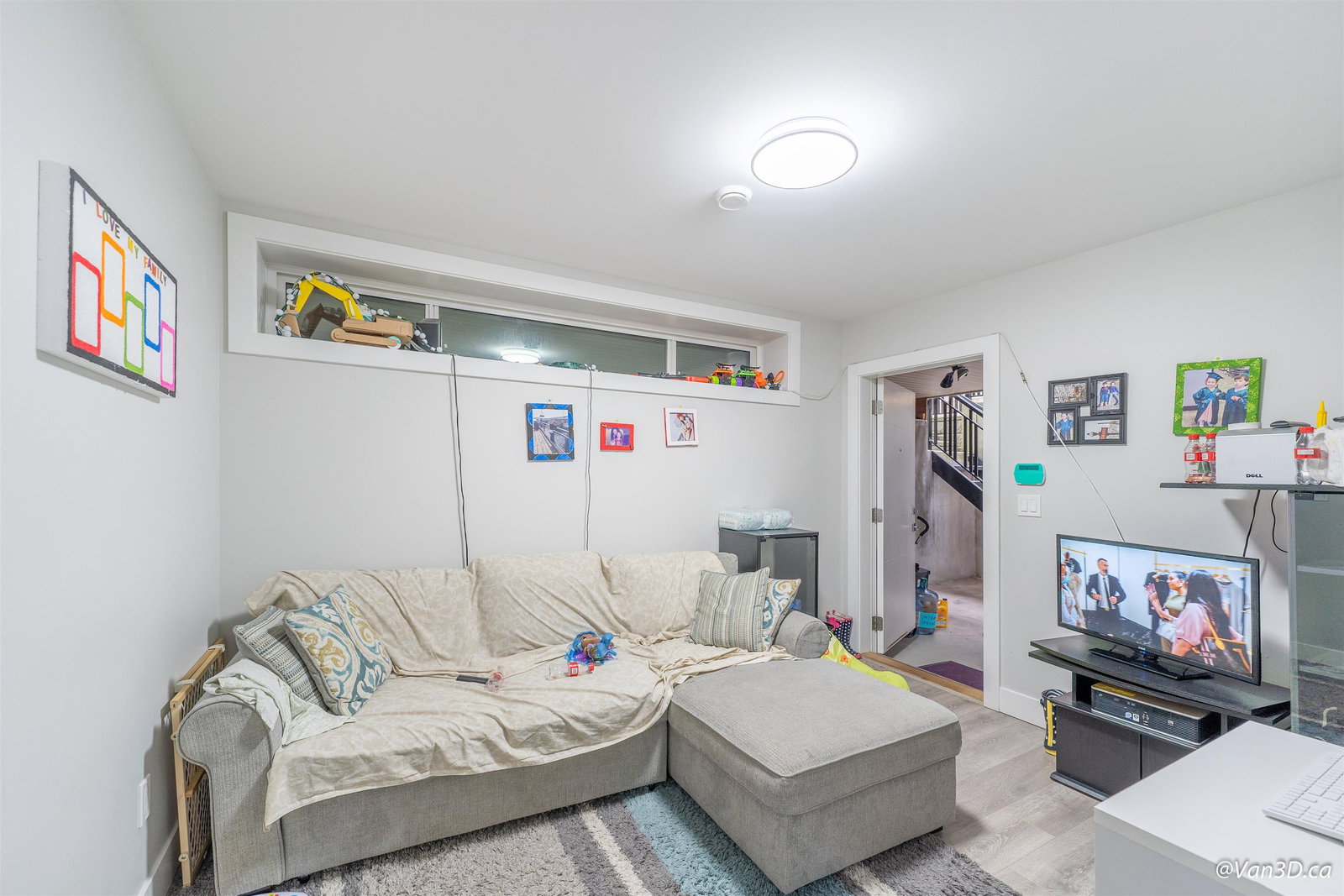 Listing Image 32