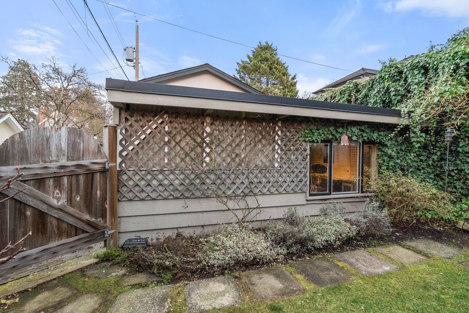 Listing Image 23
