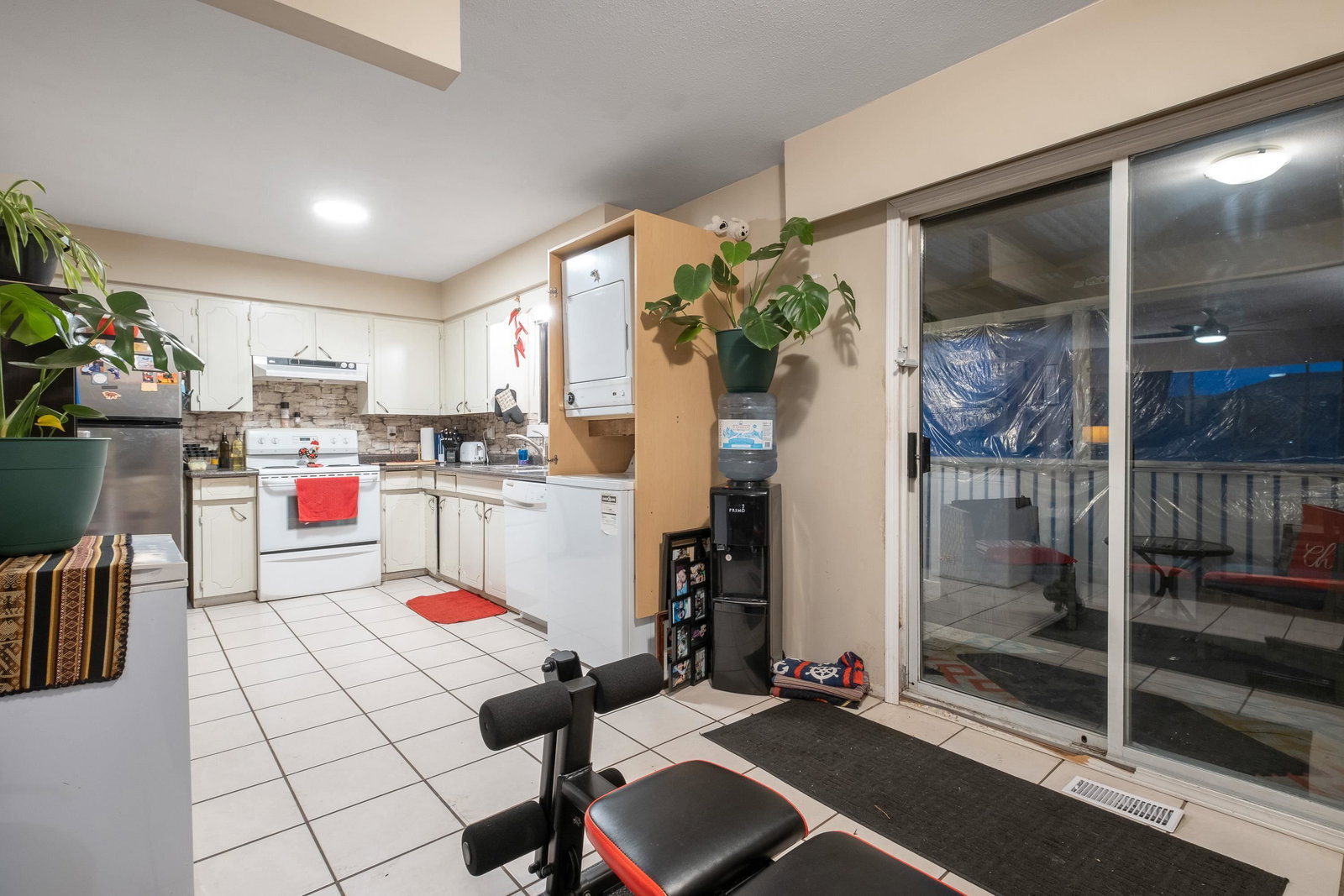 Listing Image 8