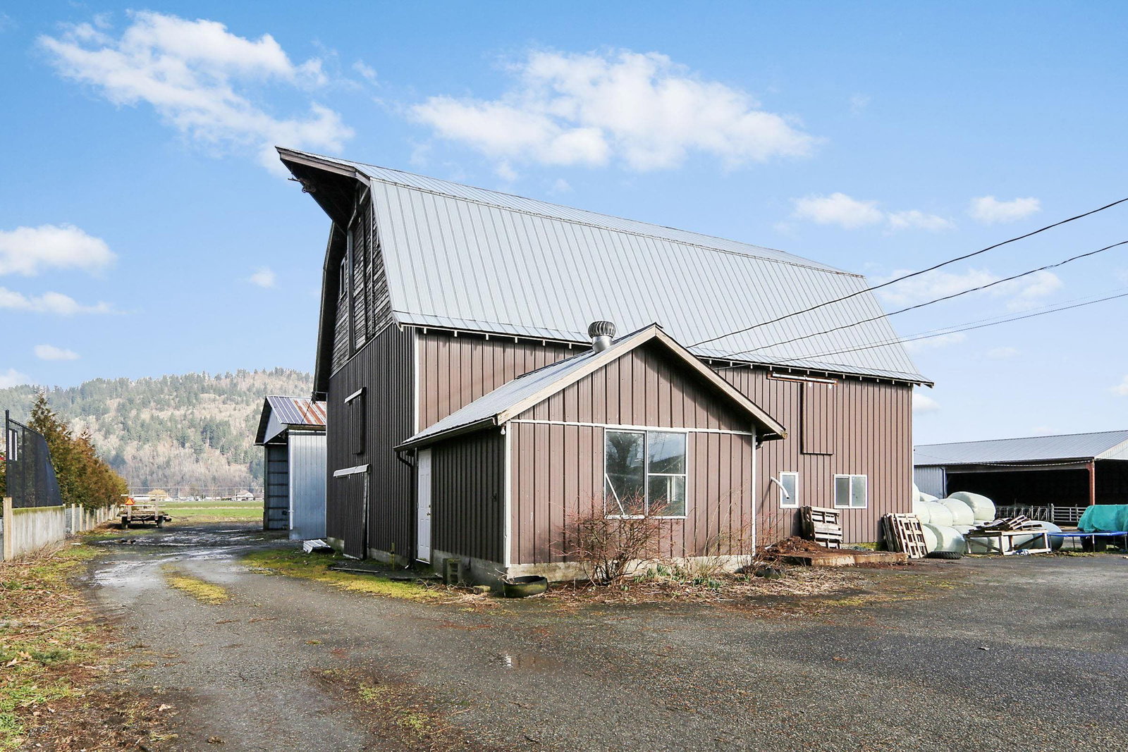 Listing Image 15