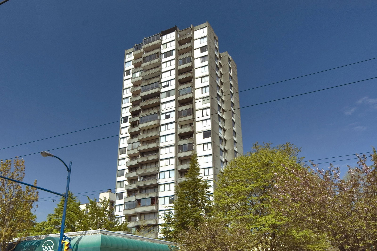 Listing Image 20