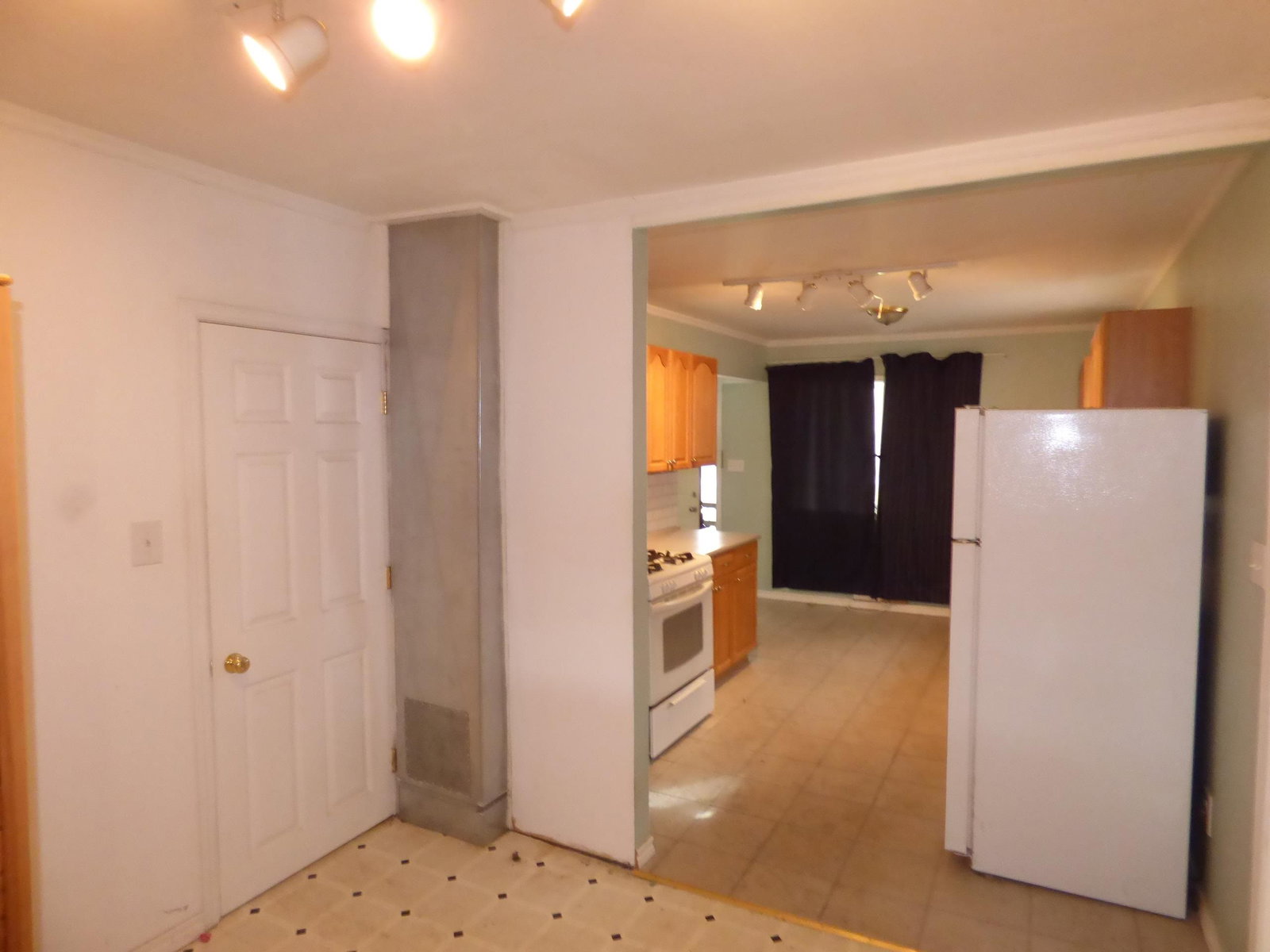 Listing Image 17