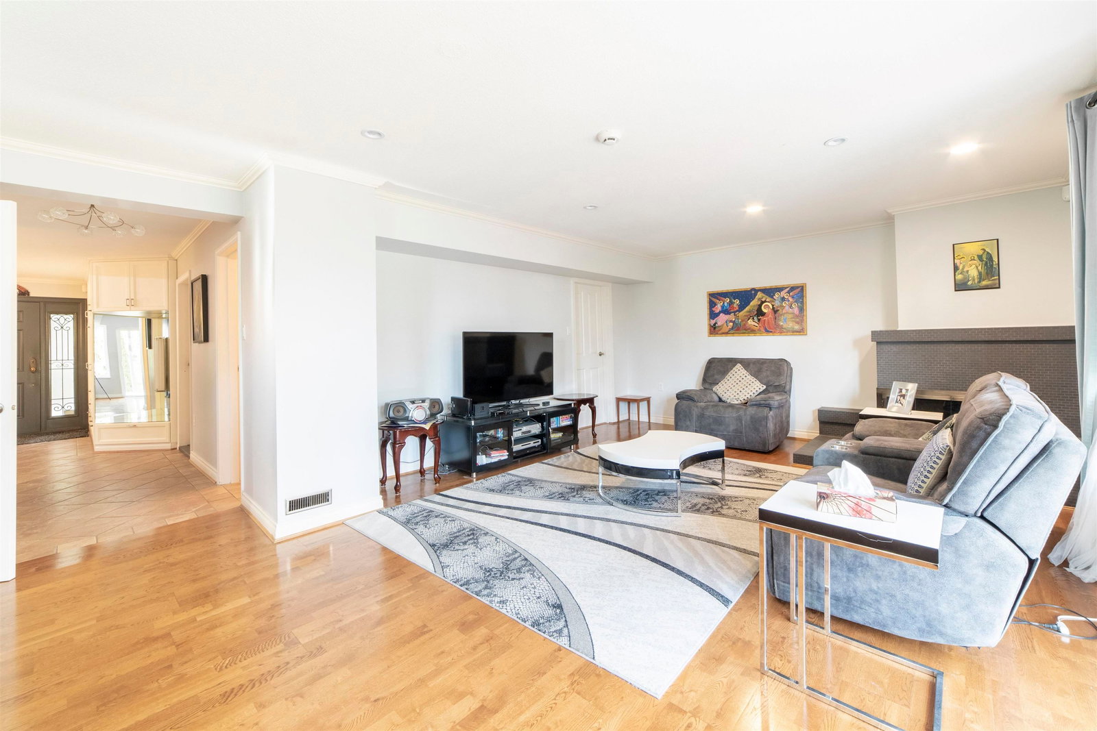 Listing Image 15
