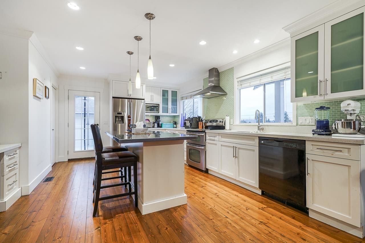 Listing Image 10
