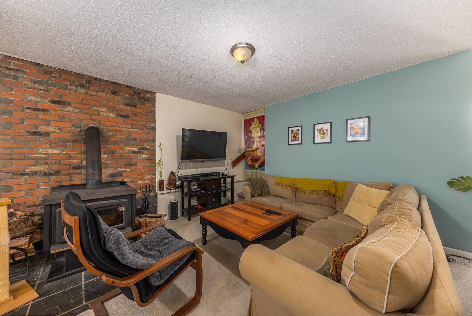 Listing Image 19