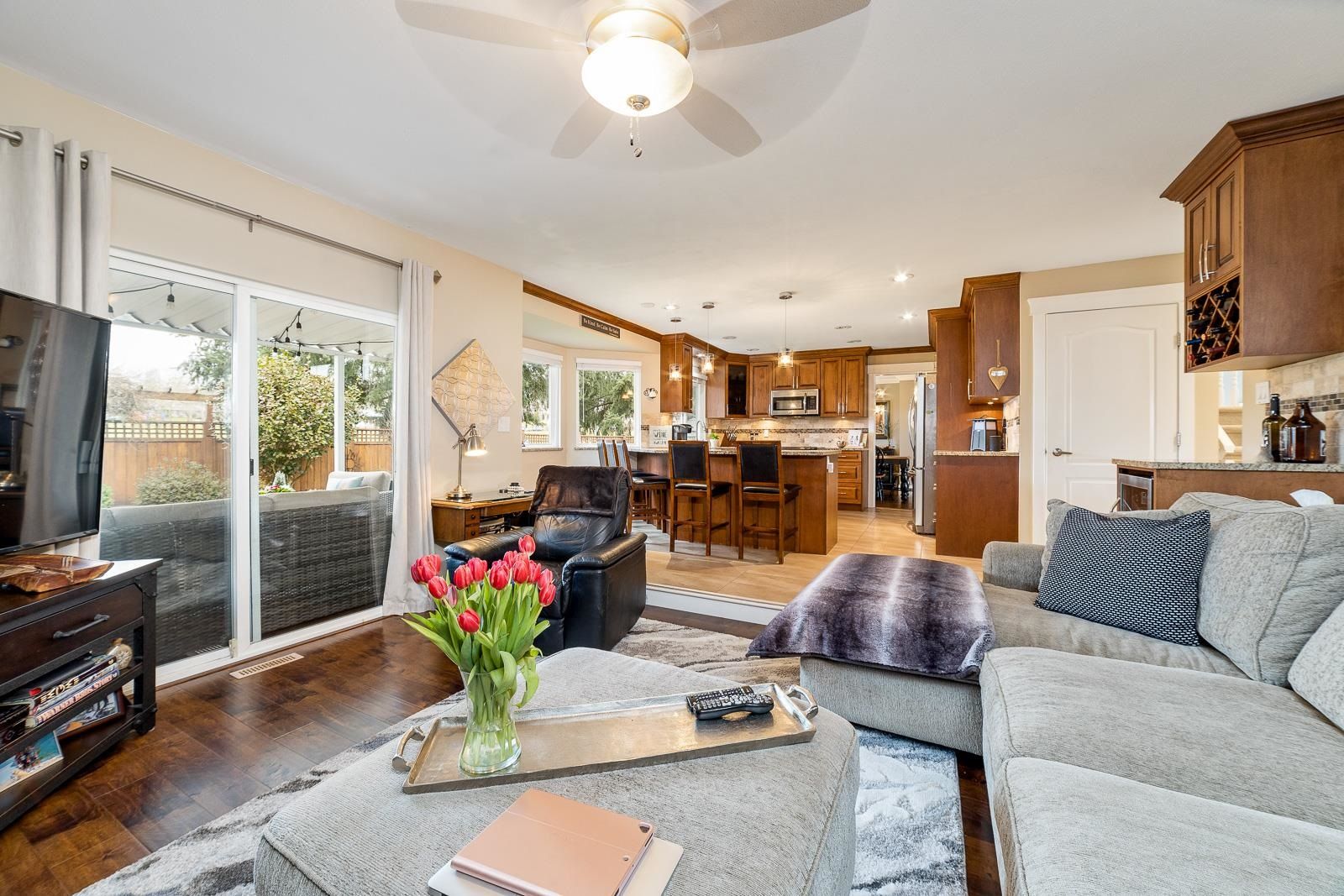 Listing Image 15