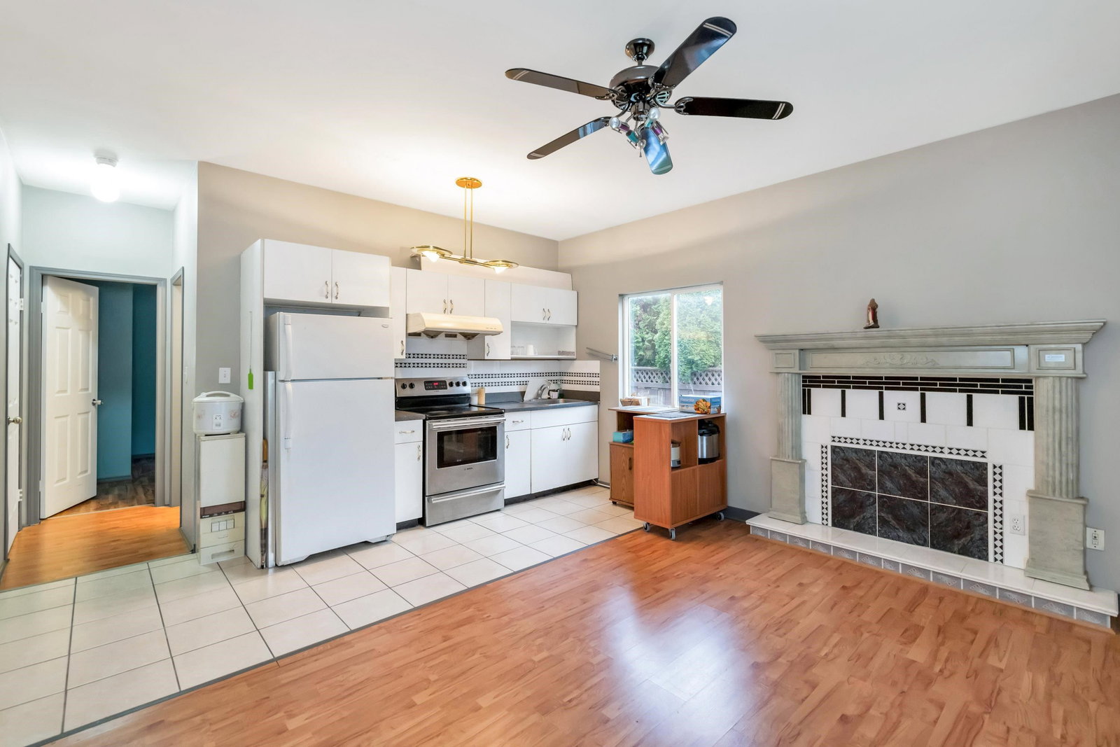 Listing Image 18