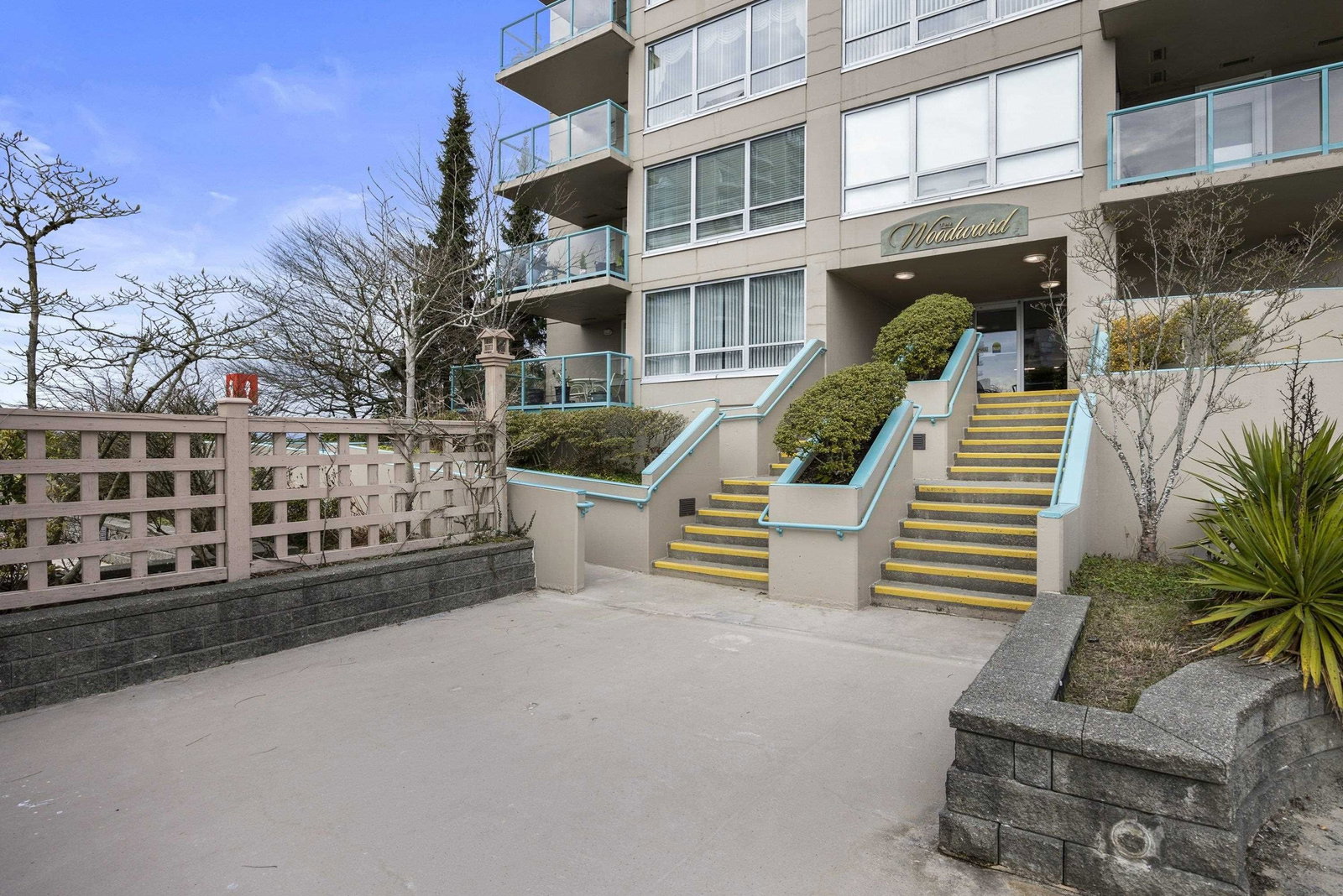 Listing Image 8