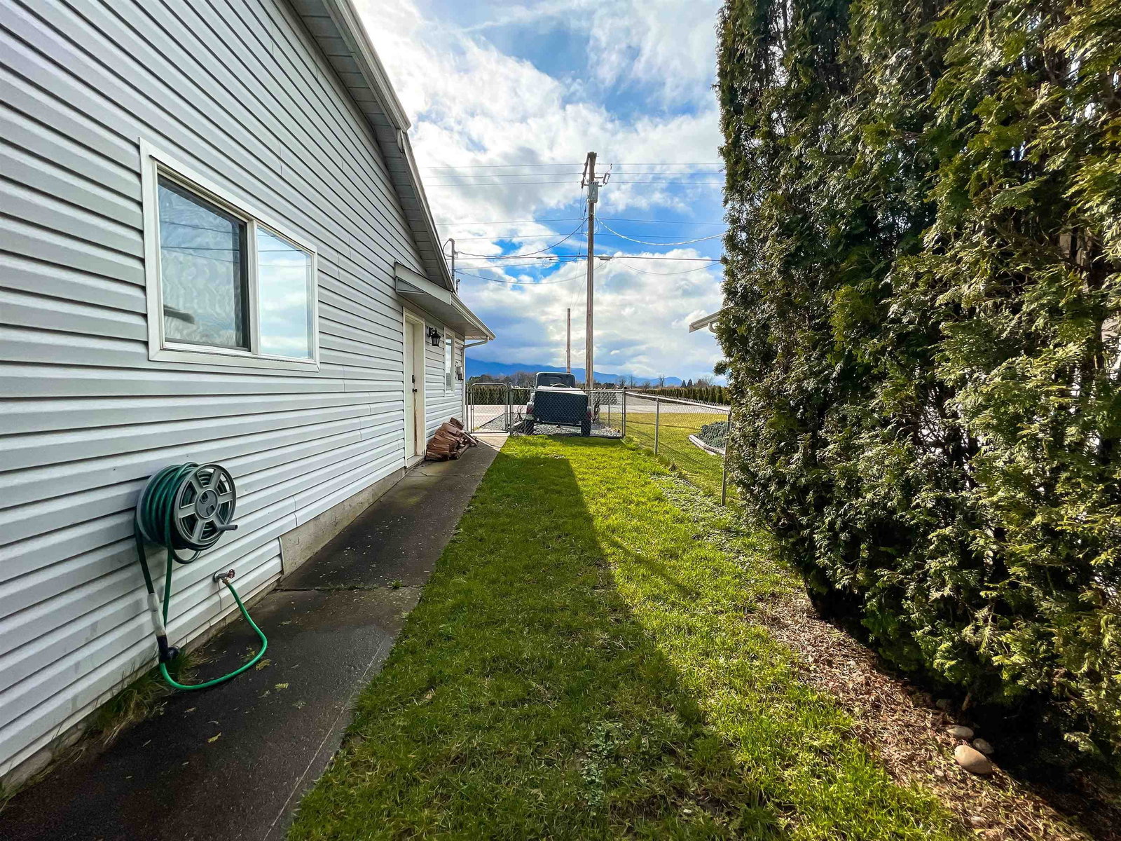 Listing Image 28