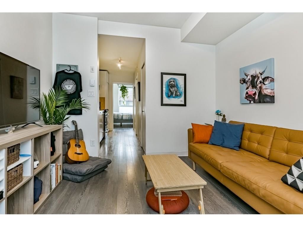 Listing photo 5