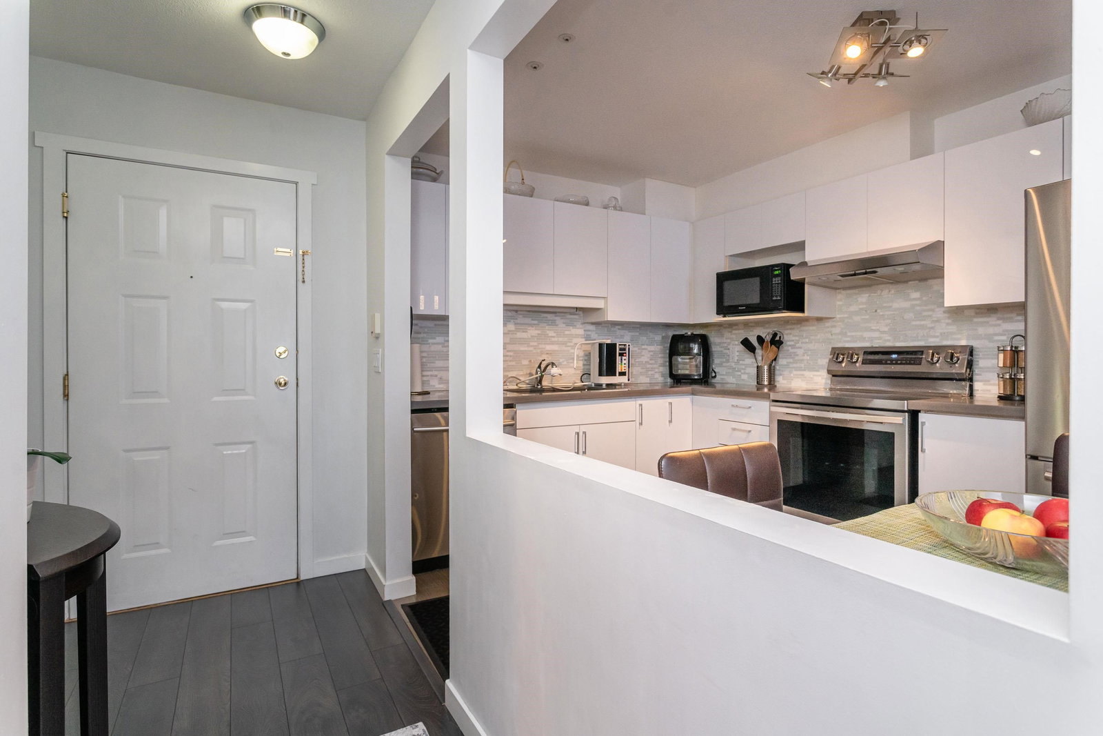 Listing Image 11