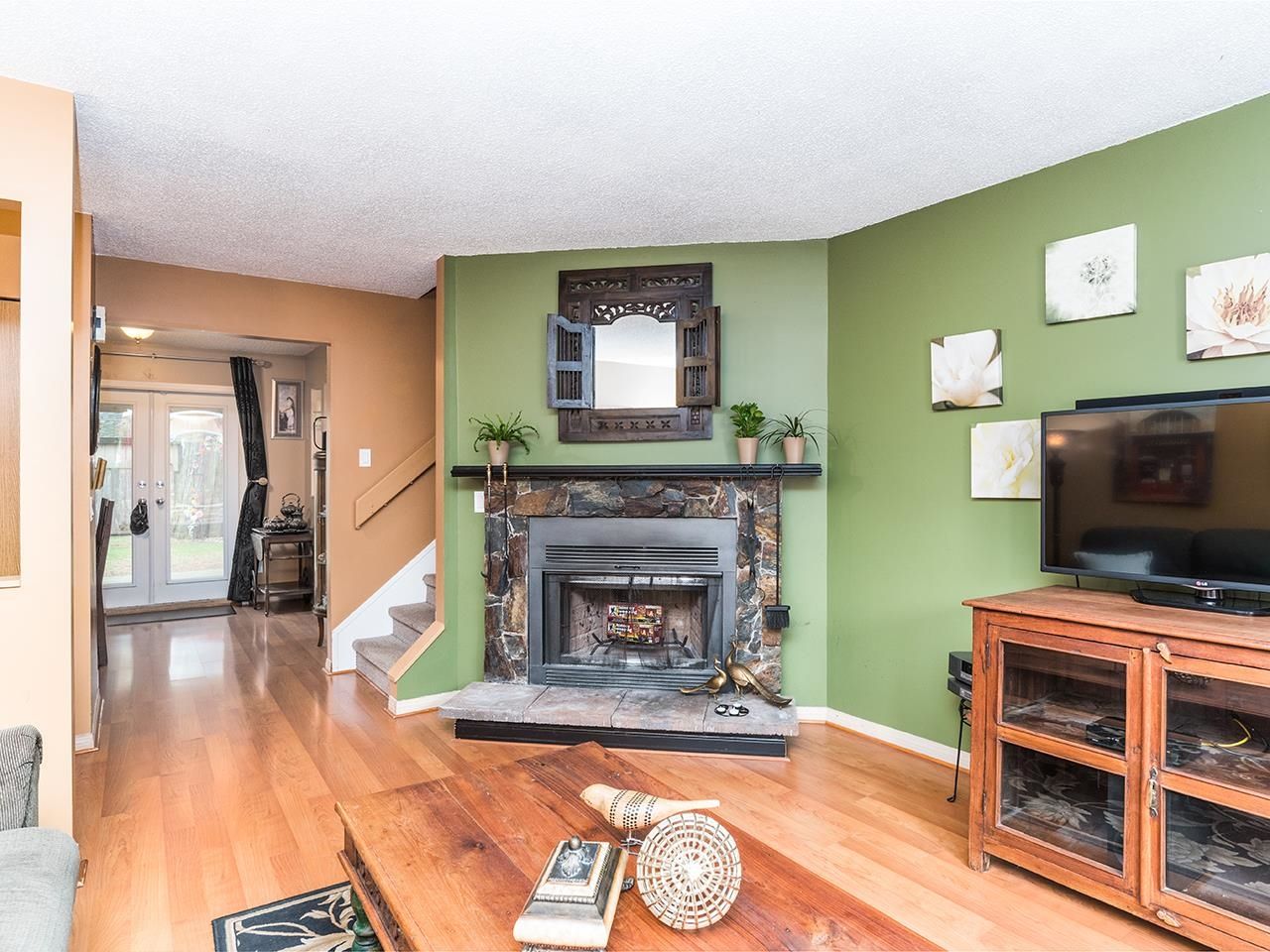 Listing Image 5