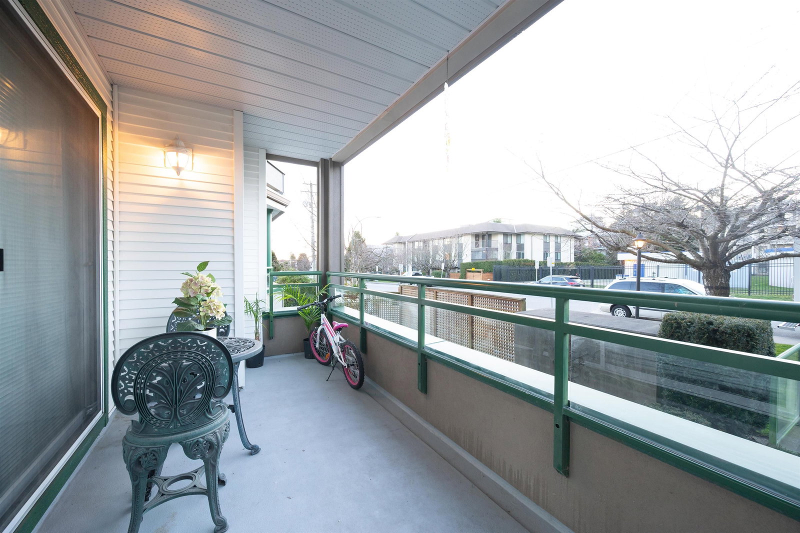 Listing Image 14