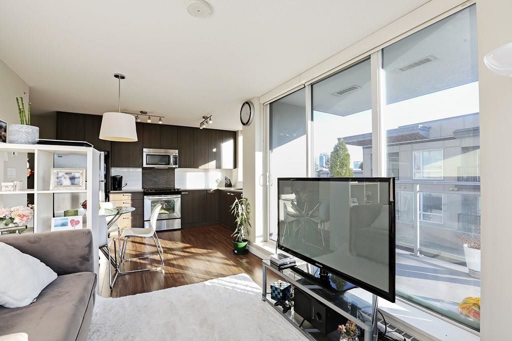Listing Image 10