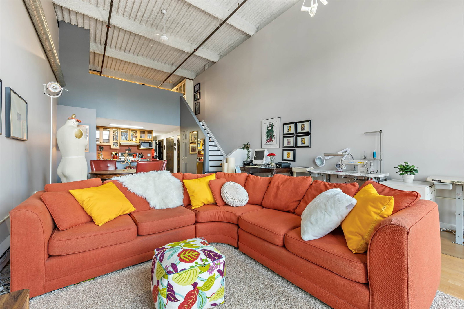 Listing Image 1