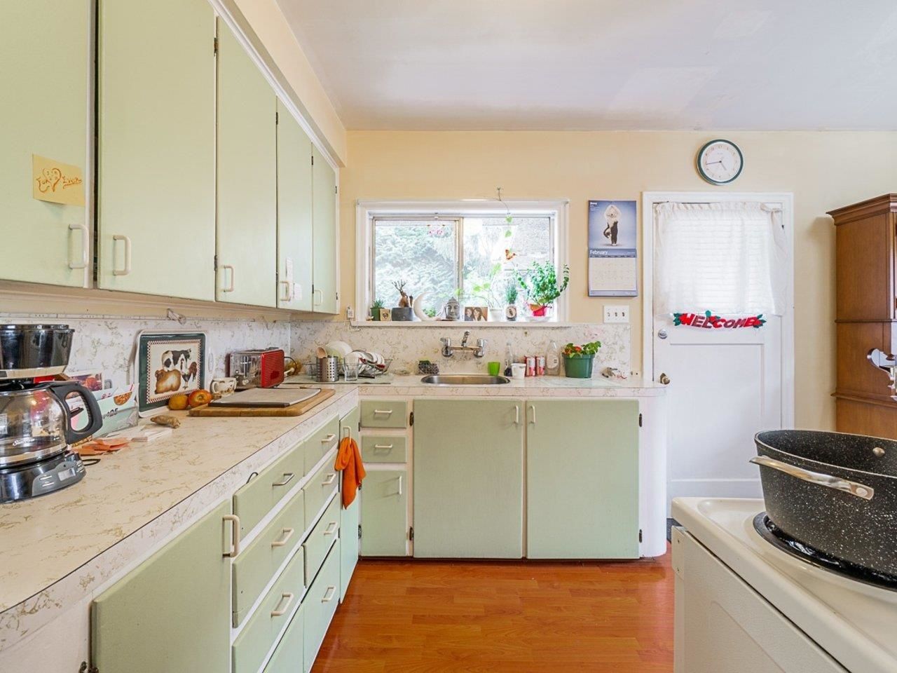 Listing Image 8