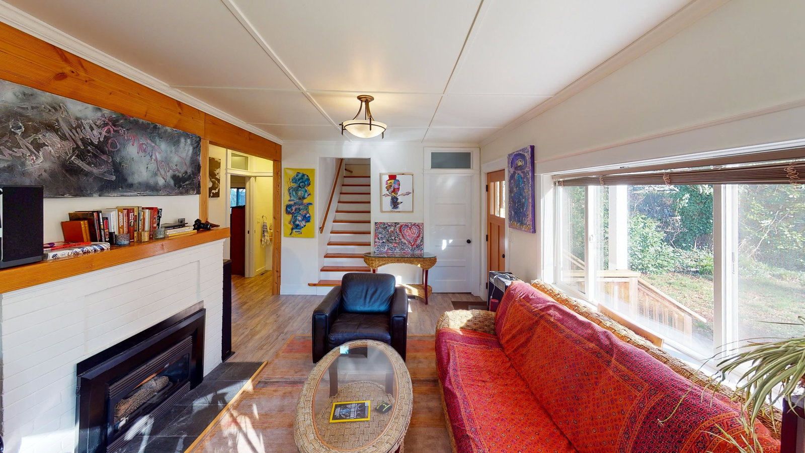 Listing Image 10