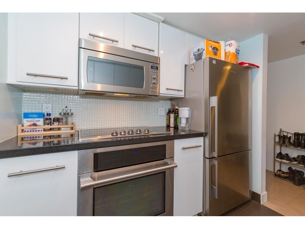 Listing Image 5