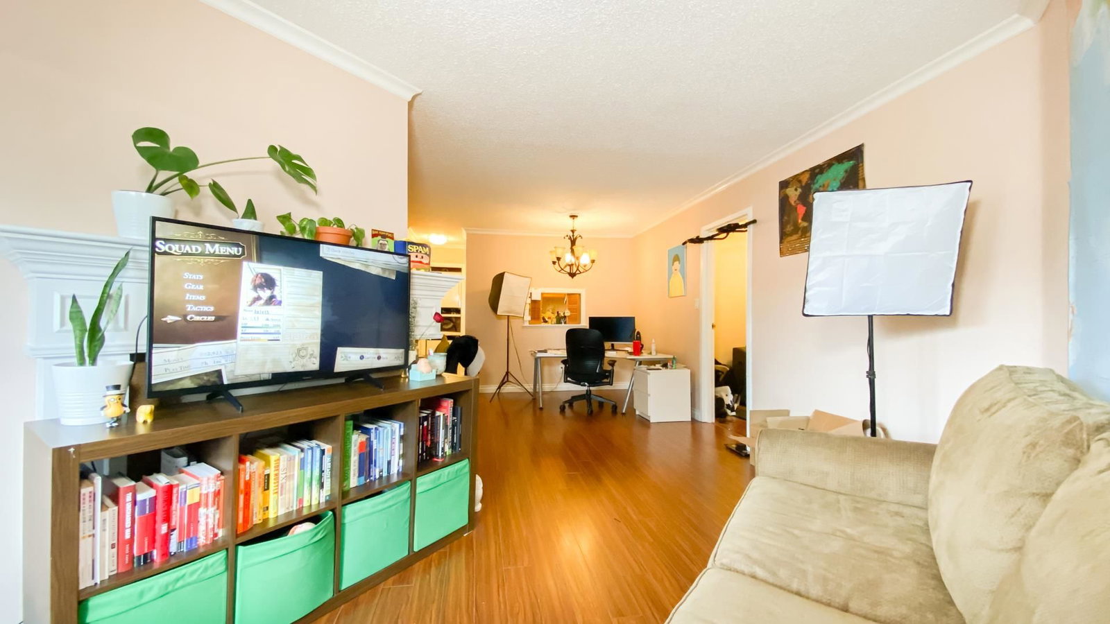 Listing Image 4