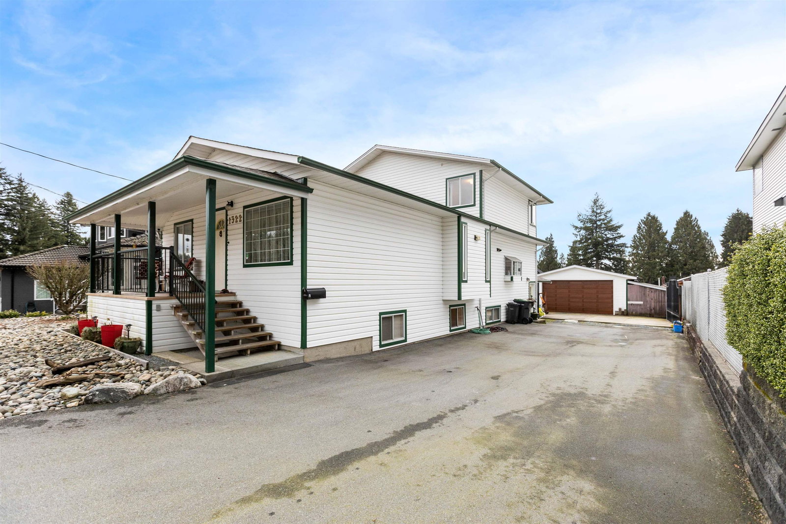 Listing Image 8