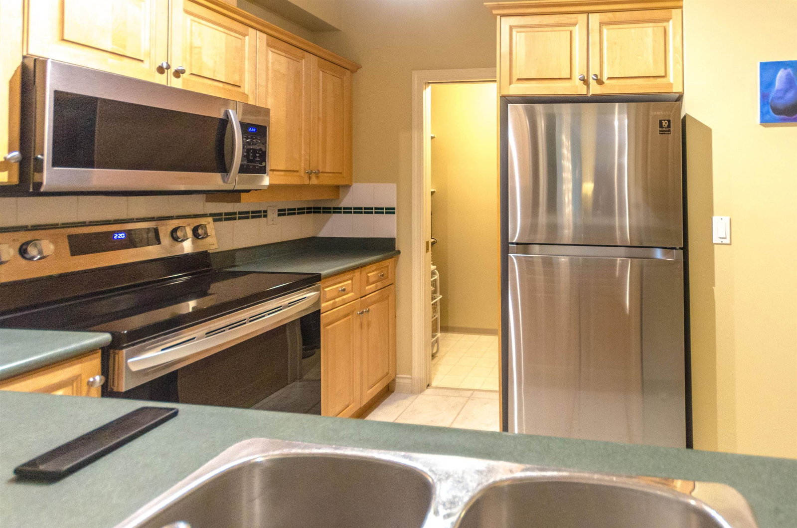 Listing Image 19