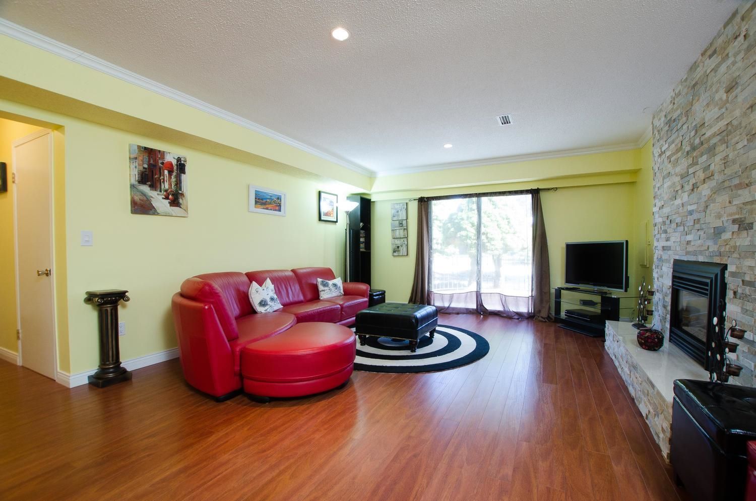 Listing Image 22