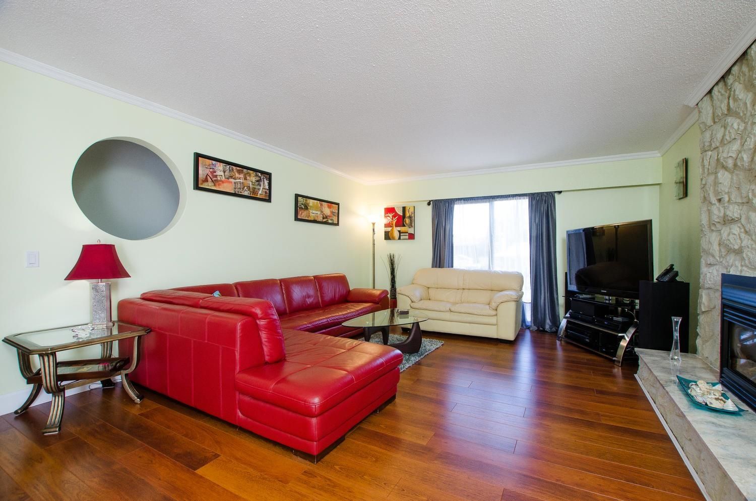 Listing Image 6