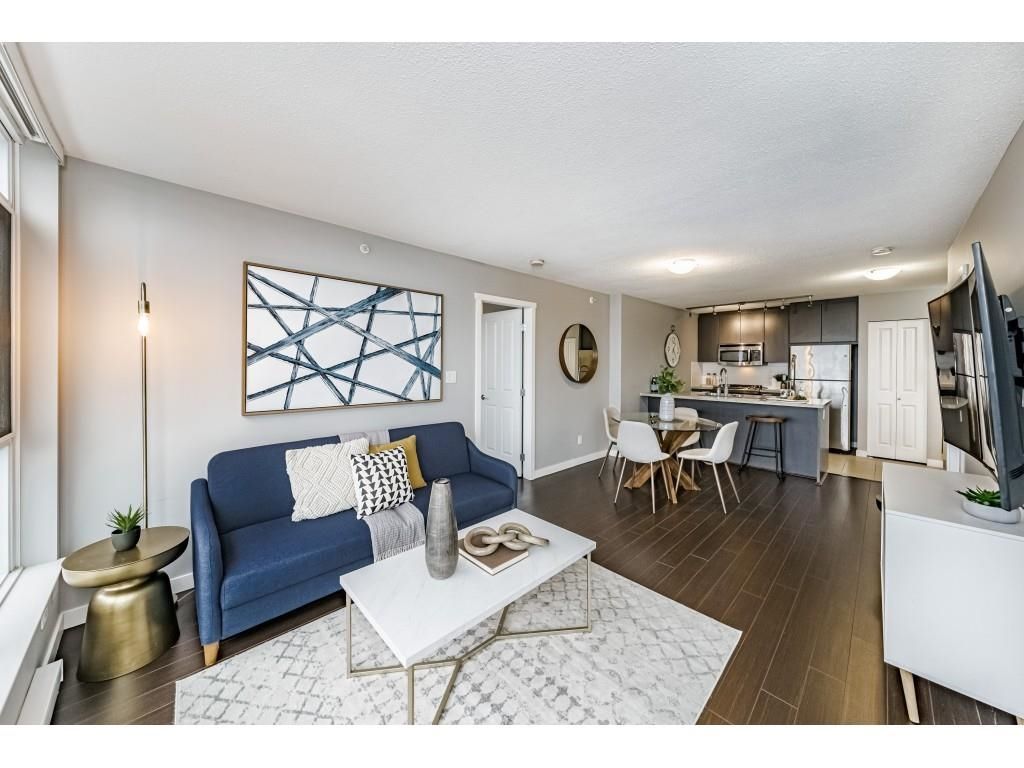 Listing Image 4