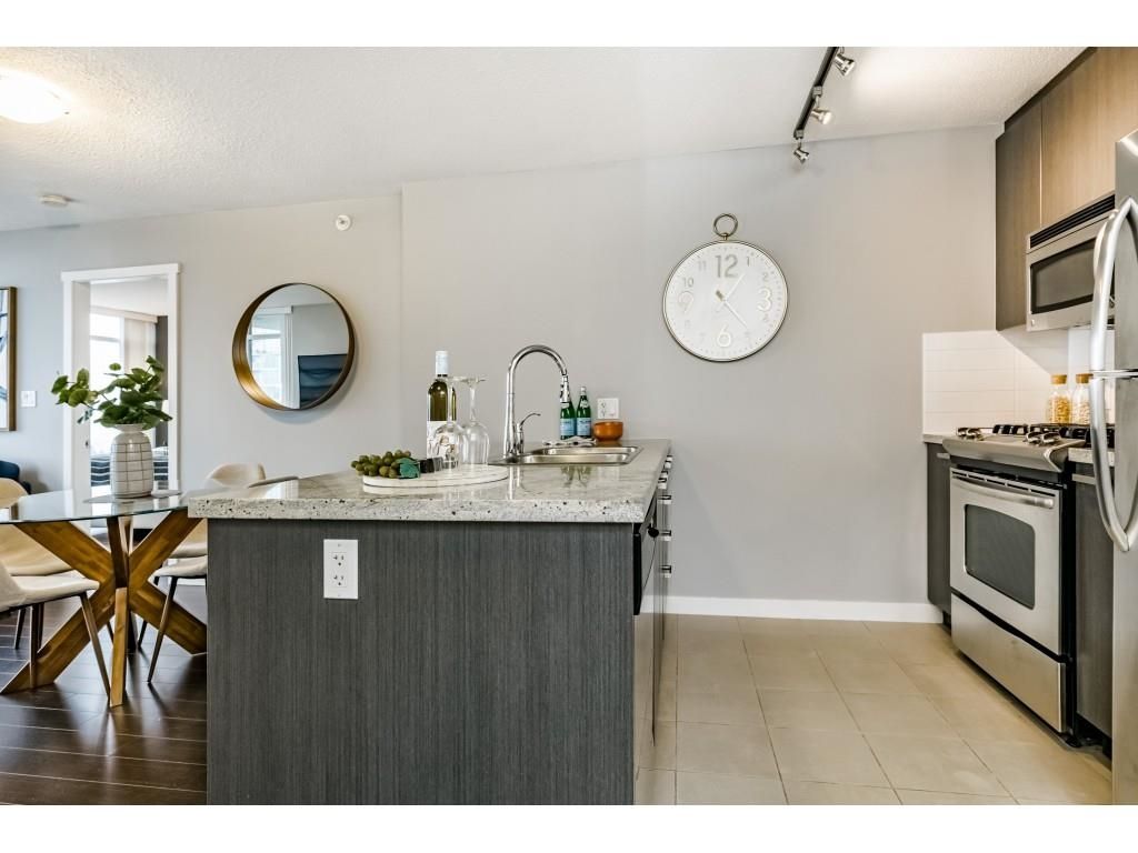 Listing Image 8