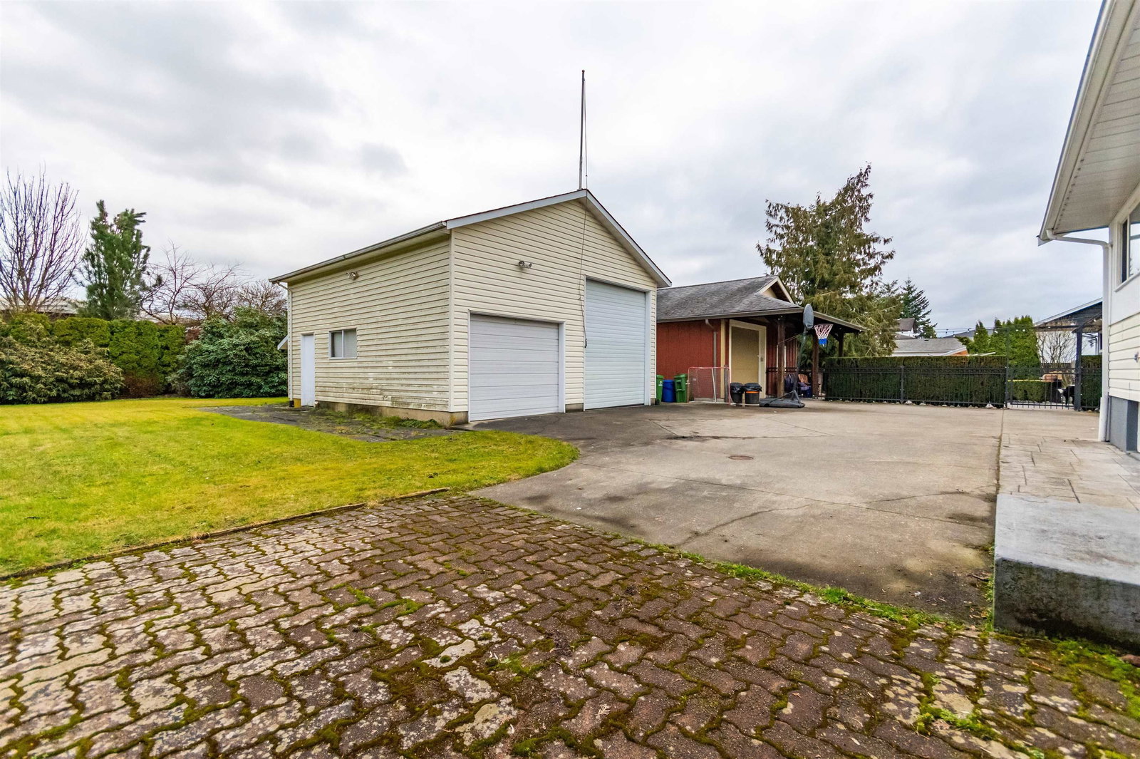 Listing Image 25