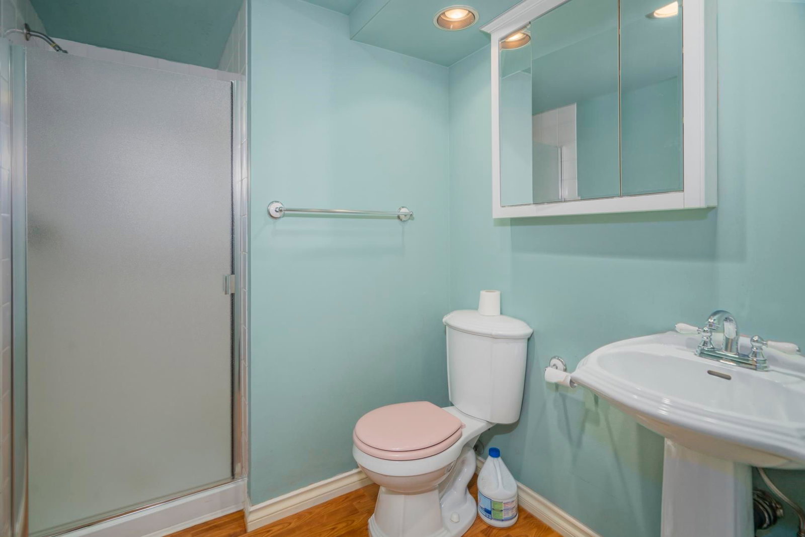 Listing Image 18