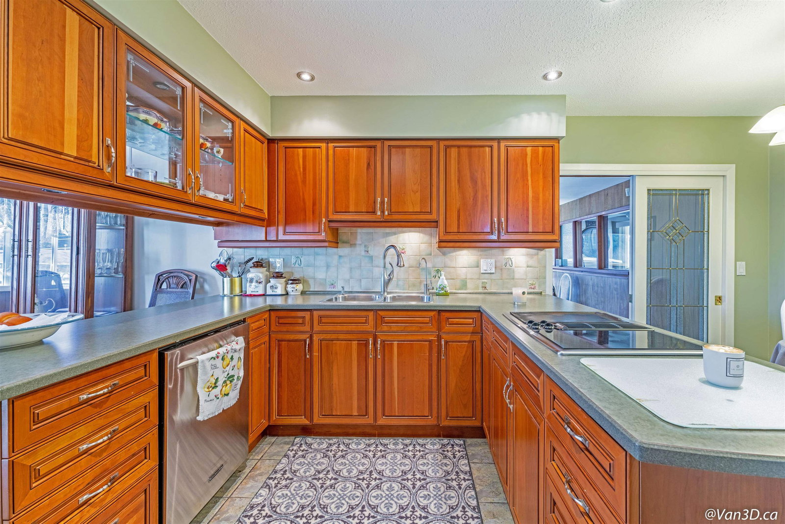 Listing Image 11