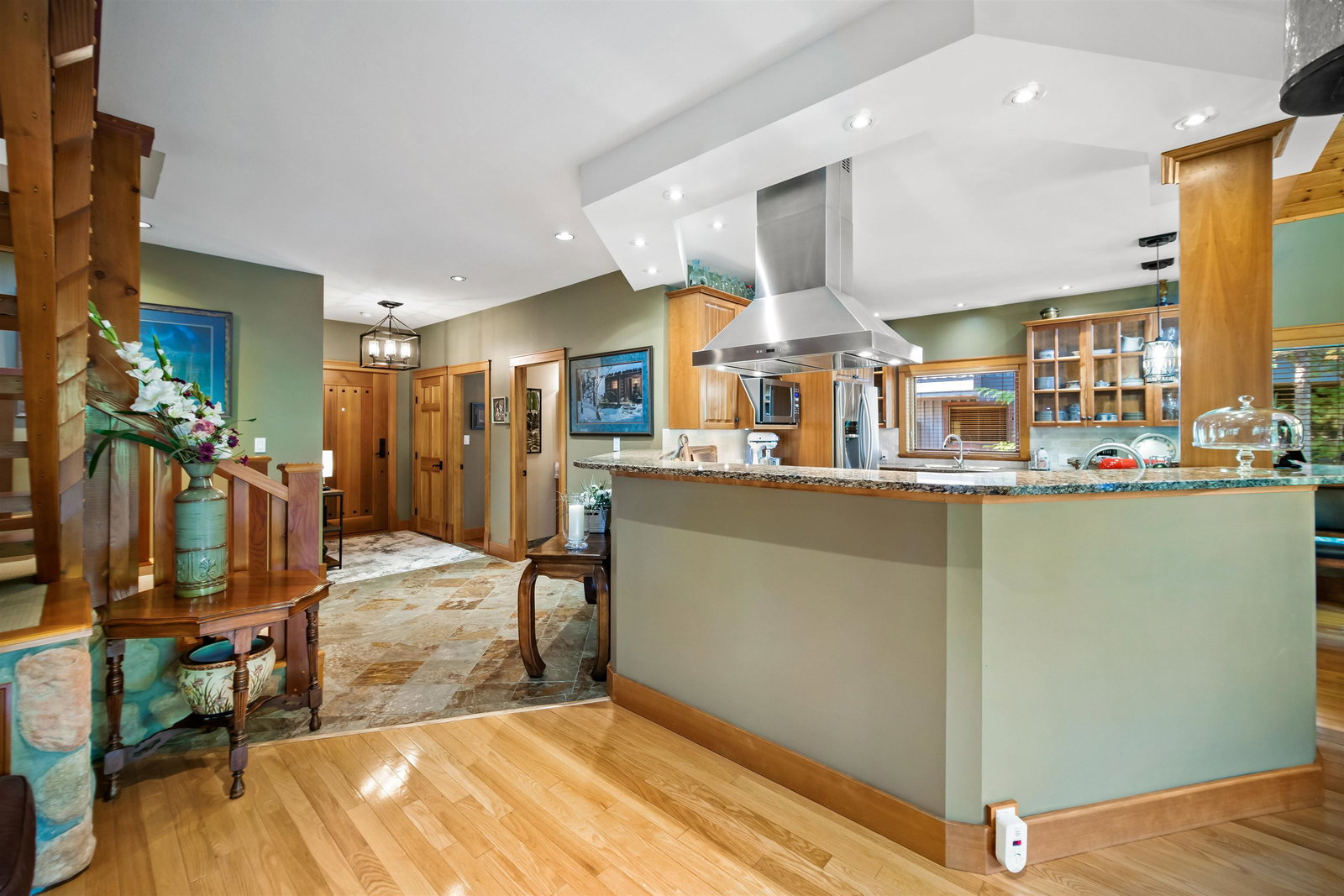 Listing Image 15