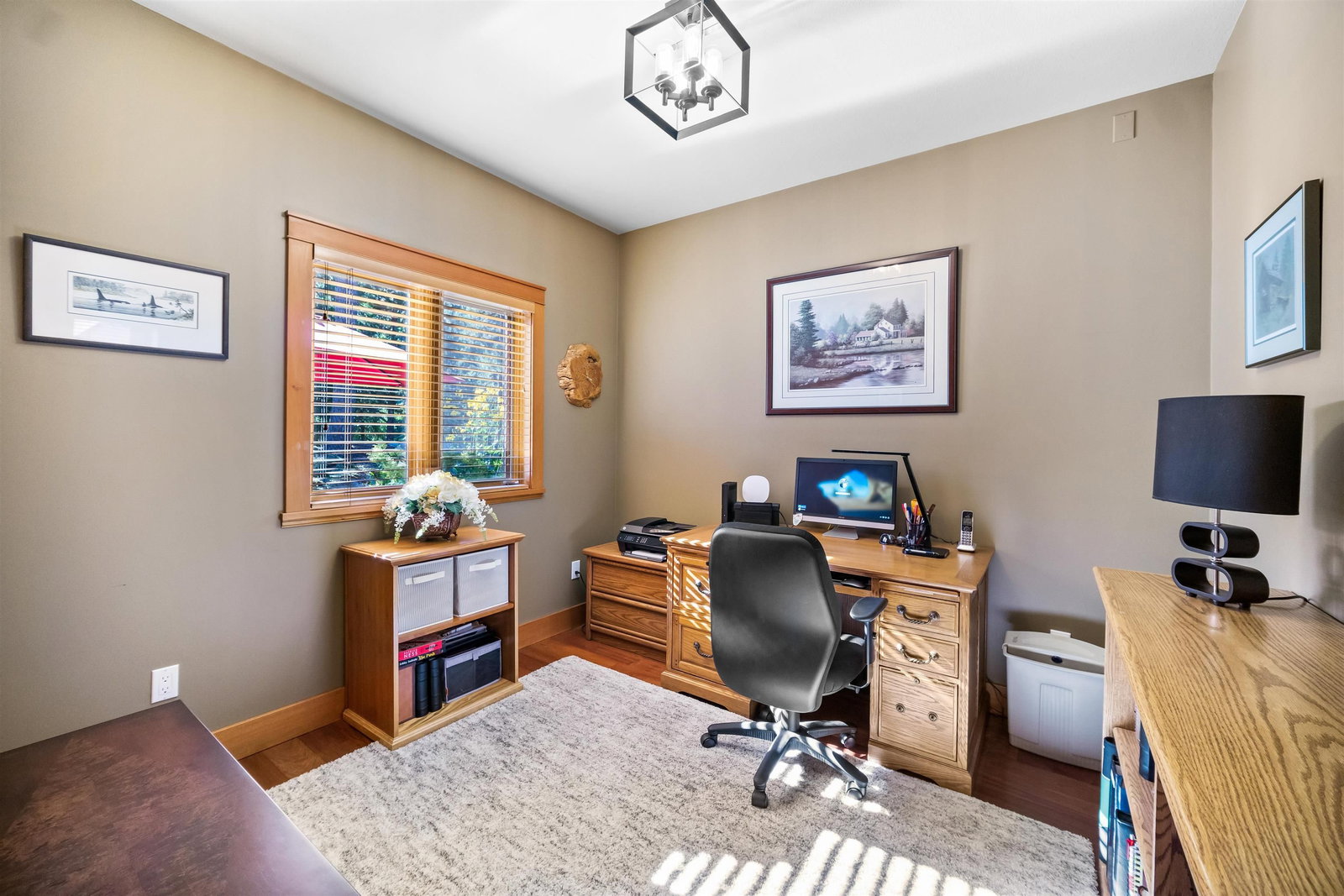 Listing Image 17