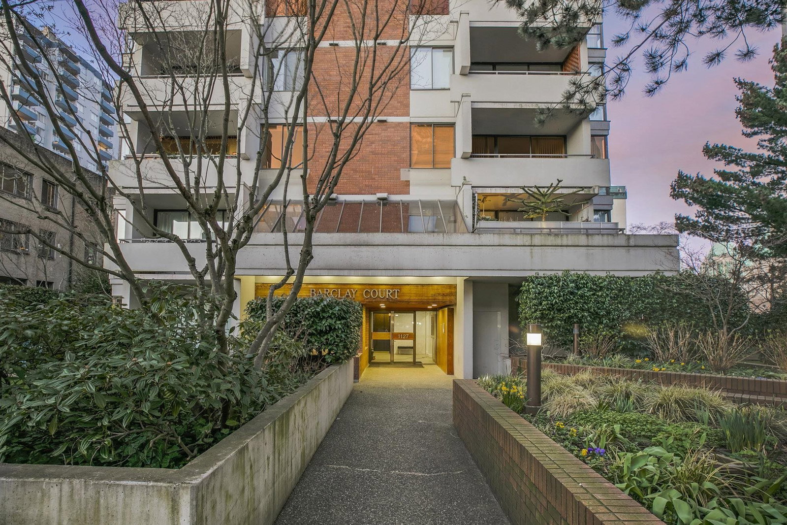 Listing Image 20