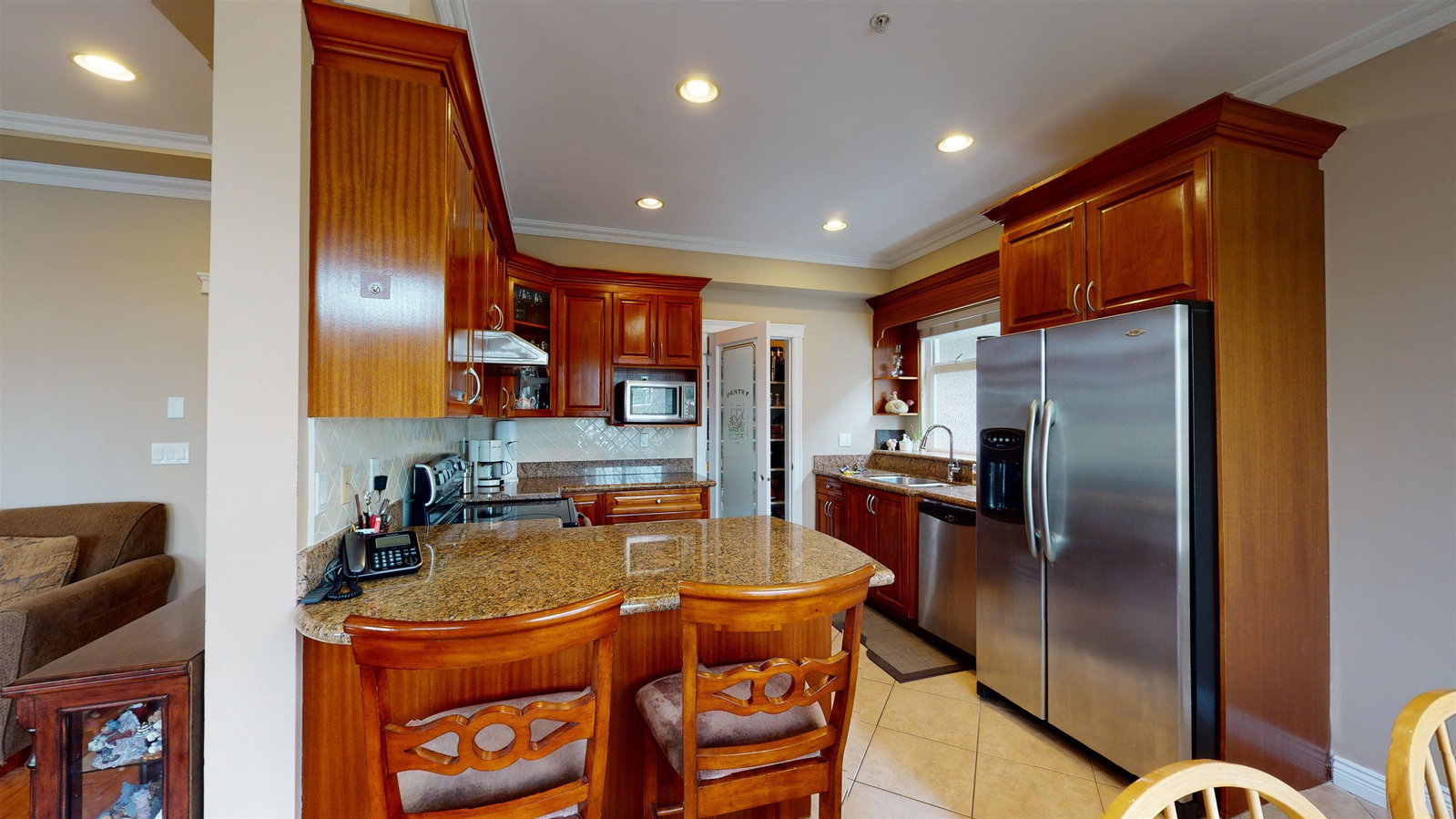 Listing Image 9