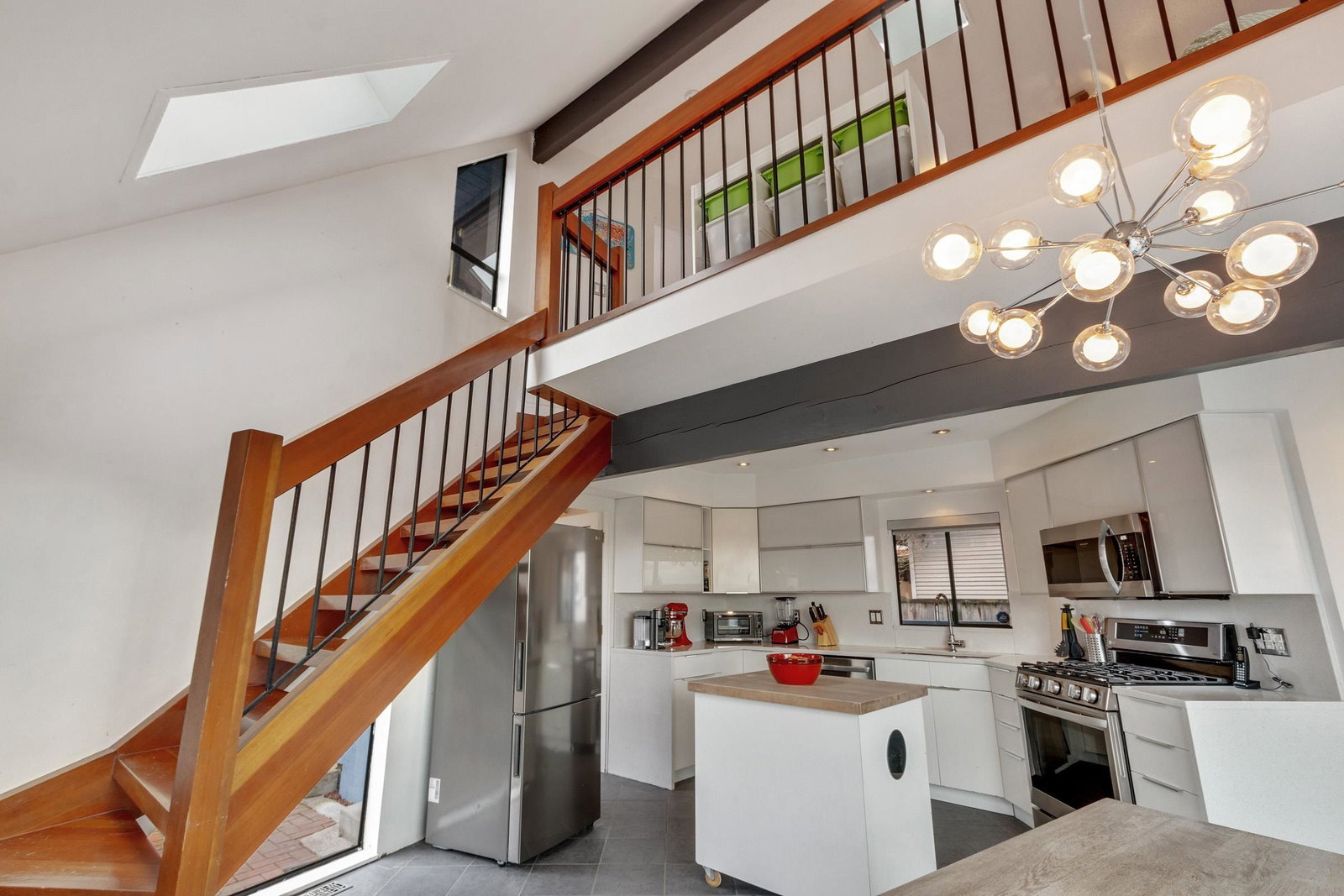 Listing Image 9
