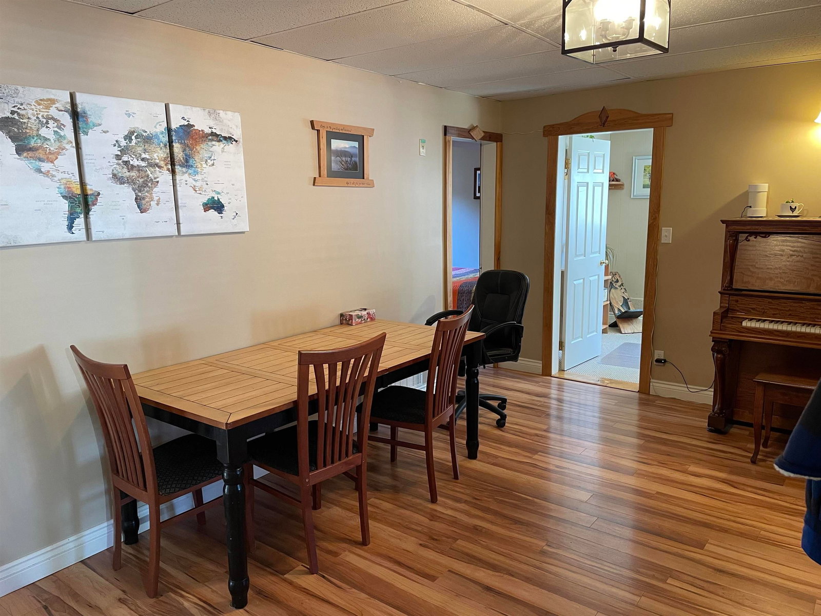 Listing Image 15