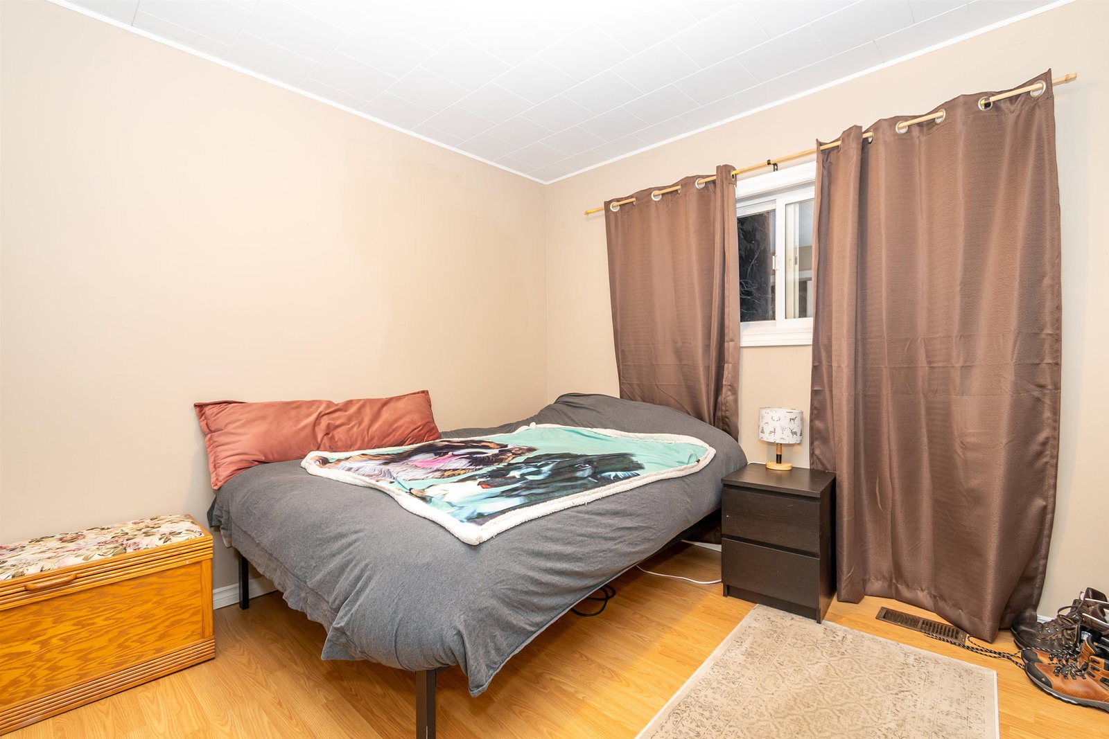 Listing Image 14