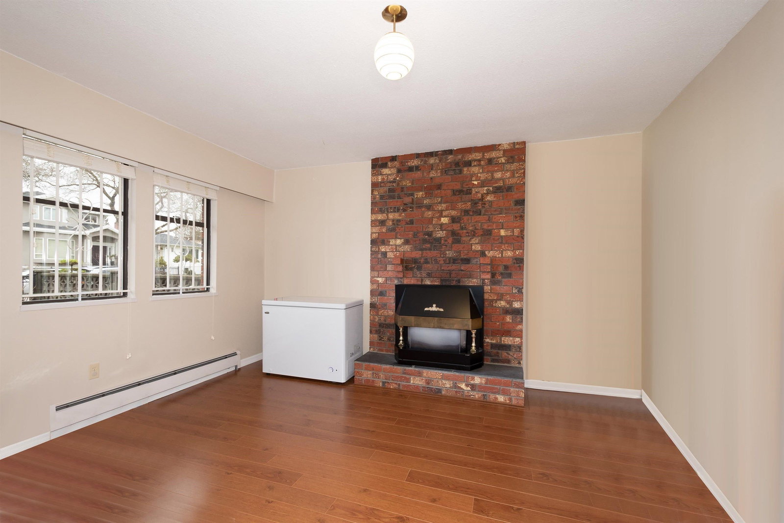 Listing Image 17