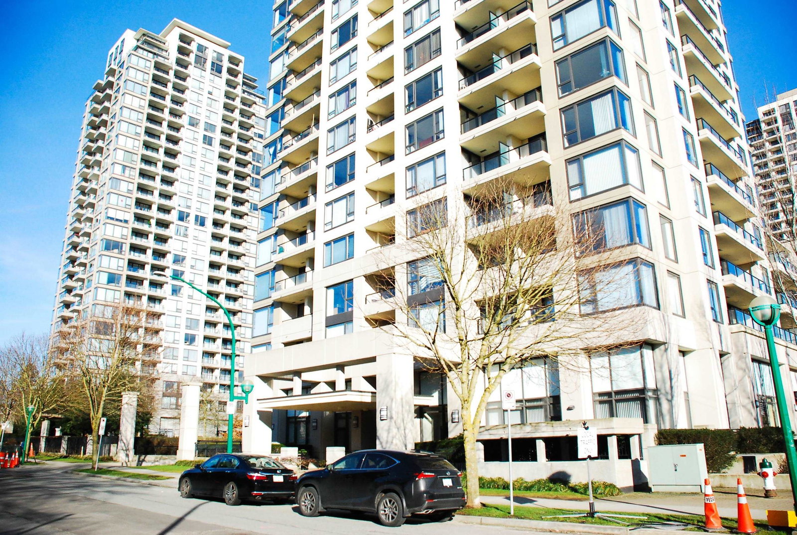 Listing Image 11