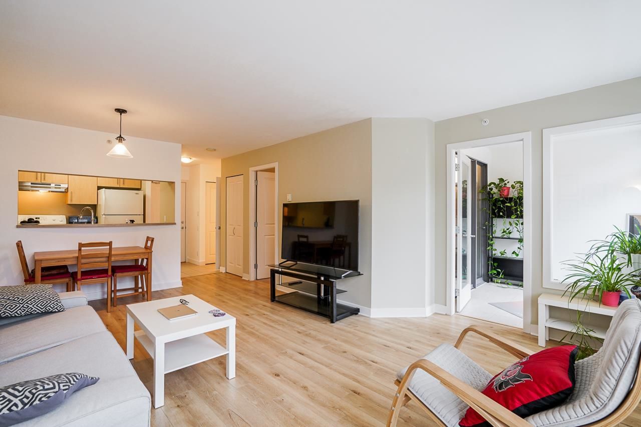 Listing Image 19