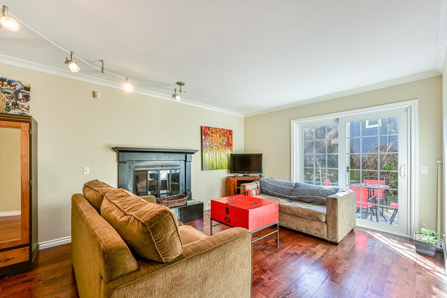 Listing Image 15