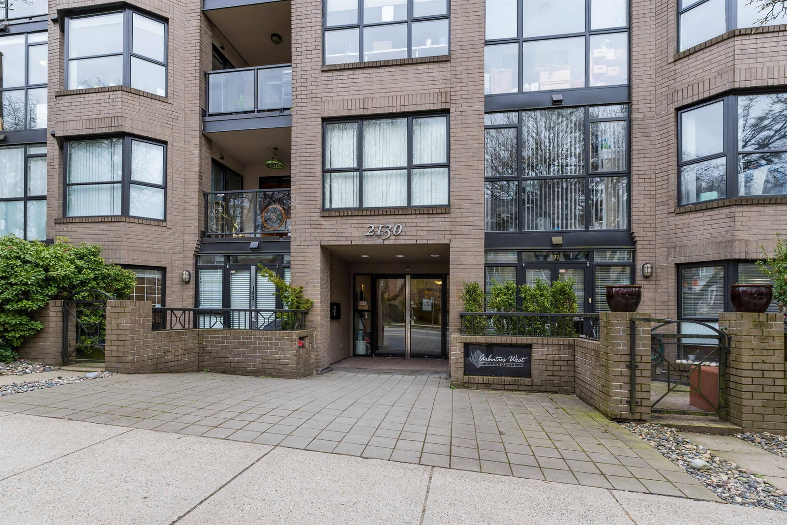 Listing Image 21