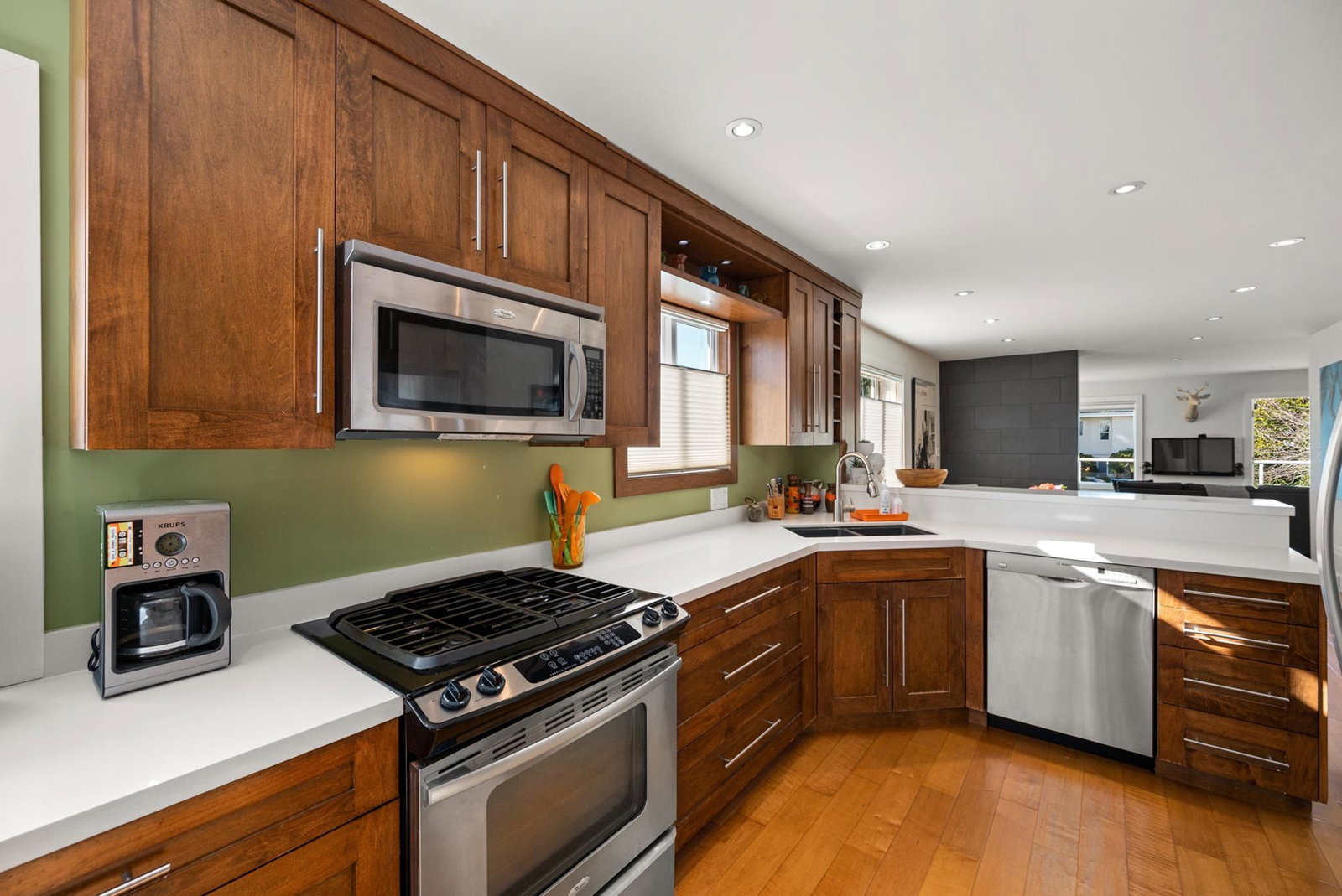 Listing Image 13